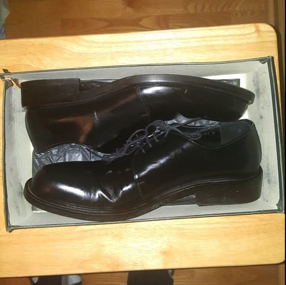 Gucci dress shoes - Picture 1 of 11